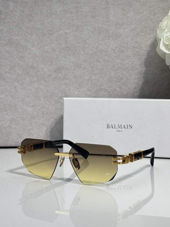 Picture of Balmain Sunglasses _SKUfw79759856fw
